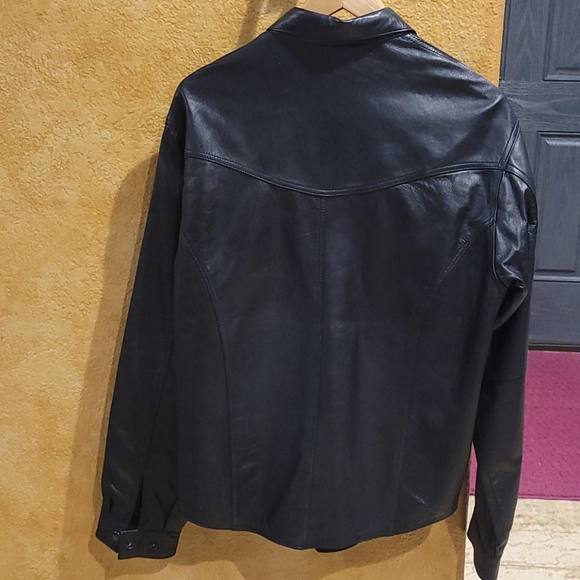 New Light weight  leather  jacket - Picture 7 of 9
